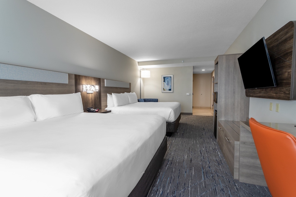 Standard Room, Multiple Beds - Photo 7