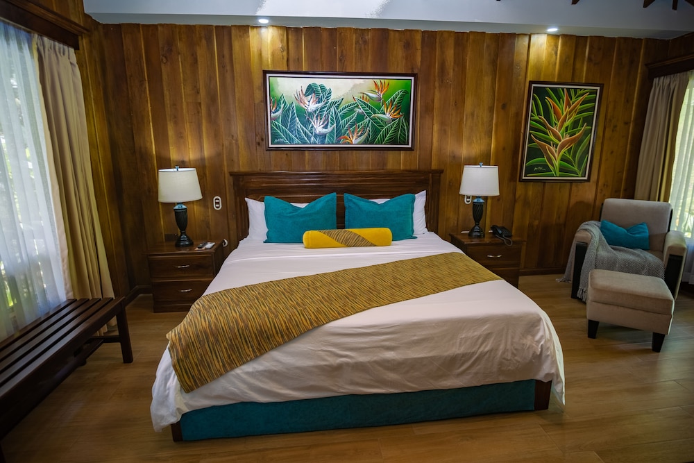 Bungalow, 1 King Bed - Photo 3