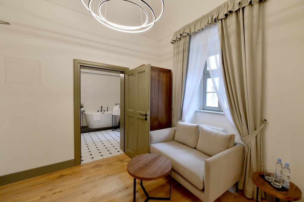 Superior Double Room - Photo 19