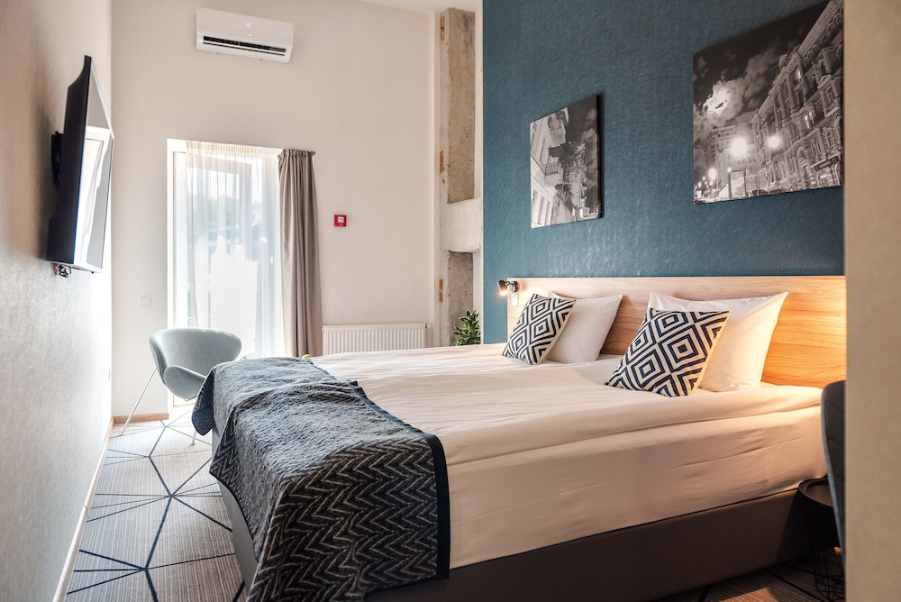 Superior Double Room (Big City)