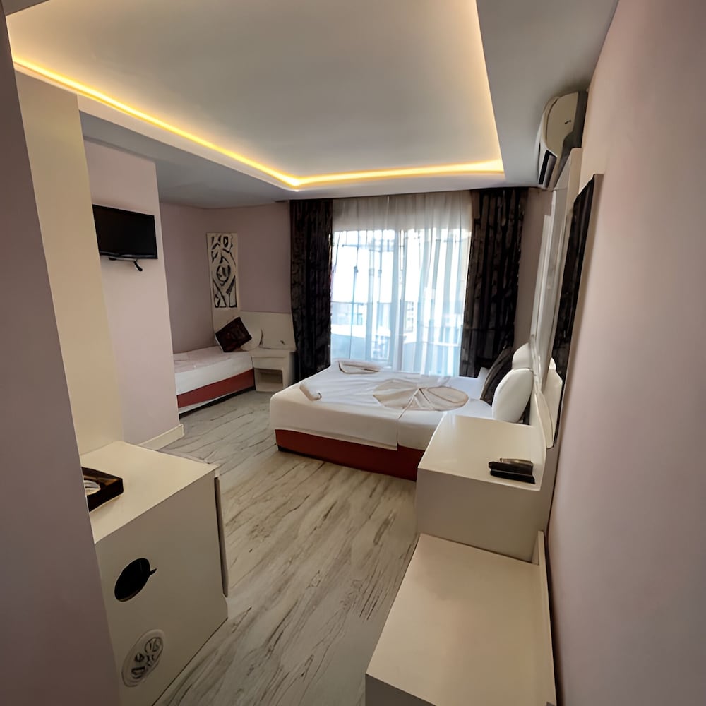 Standard Room photo 1