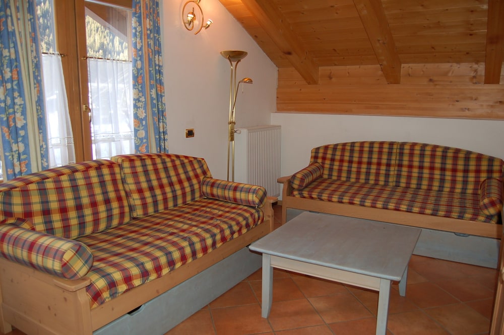 Apartment, 3 Bedrooms, Kitchenette (Mansard)