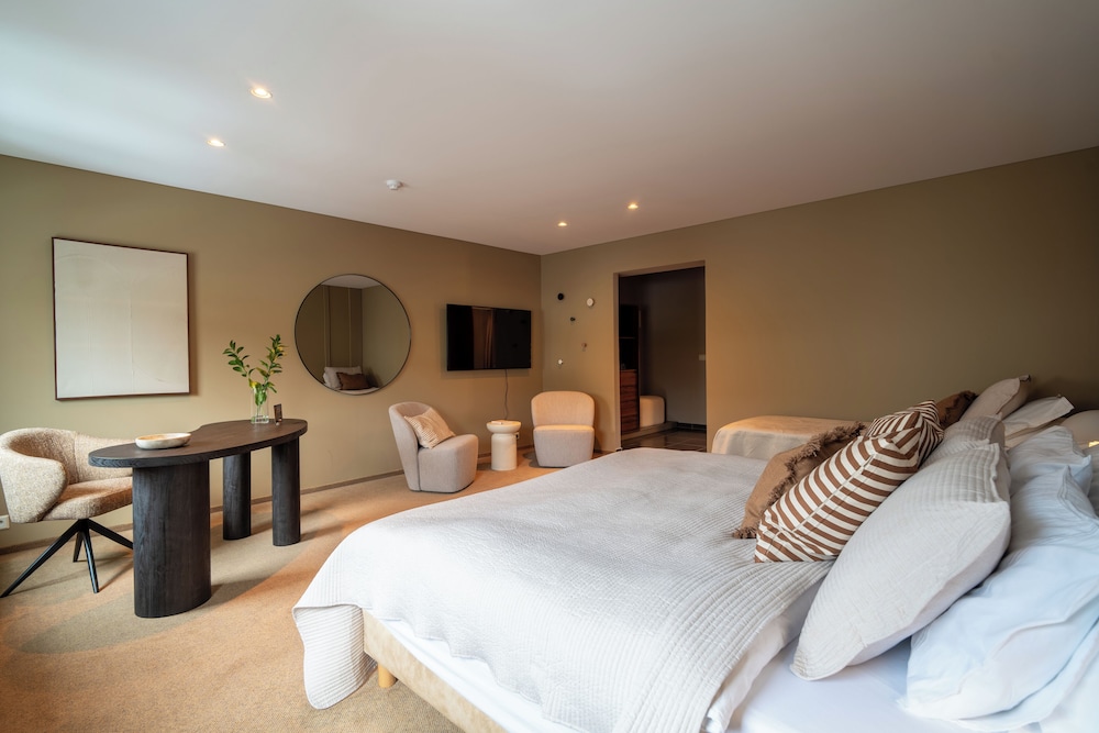 Deluxe Triple Room, Mountain View photo 3
