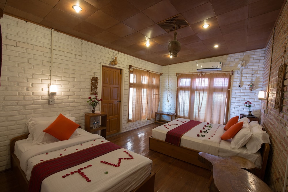 Family Triple Room, 2 Bedrooms, Garden View, Corner photo 2