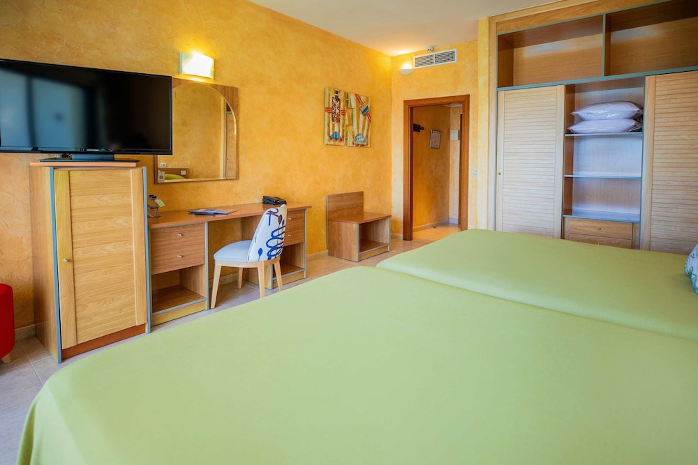 Double Room, Terrace (4 Adultos)
