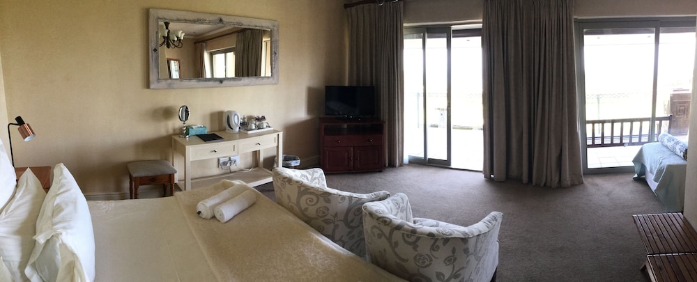 Luxury Double or Twin Room, Sea View photo 3