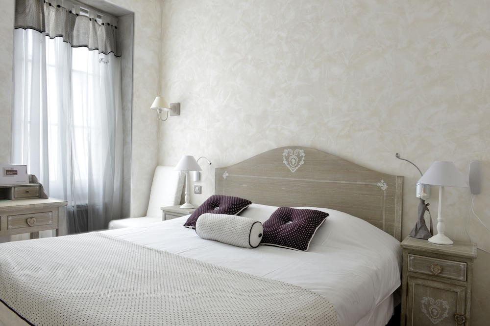 Standard Double Room photo 2