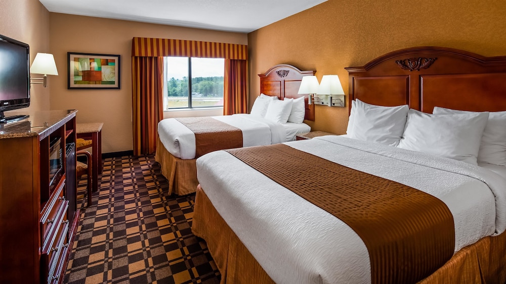 Standard Room, 2 Queen Beds, Accessible, Refrigerator & Microwave - Photo 2