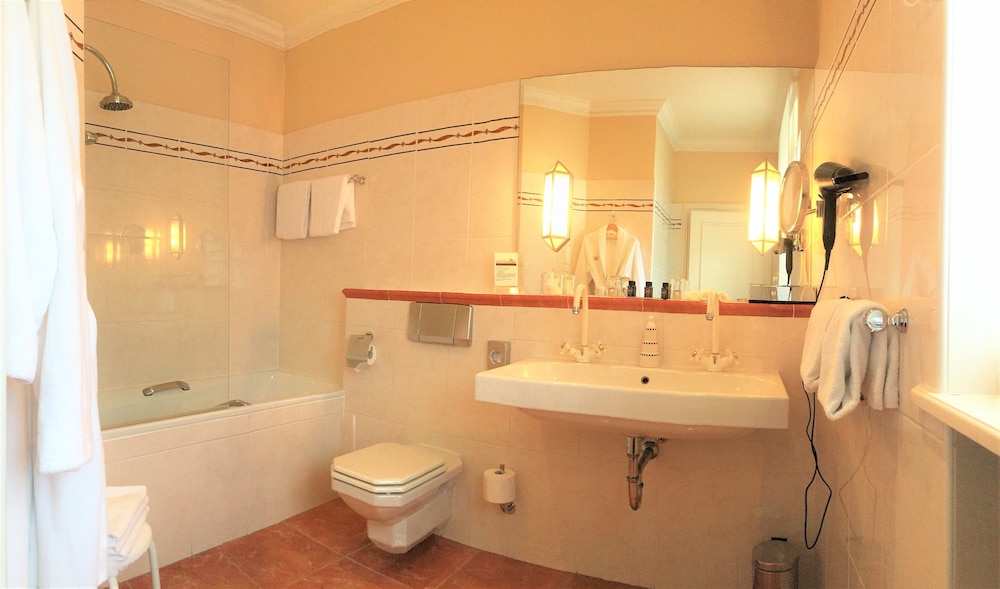 Deluxe Single Room Deluxe Single Room