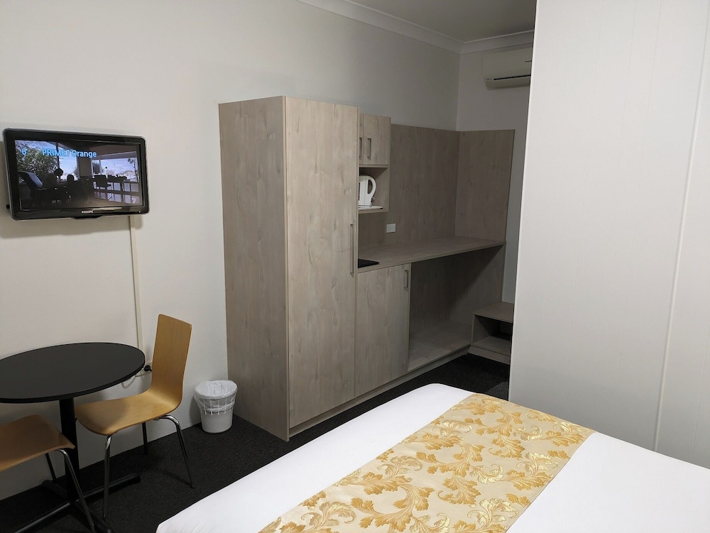 Standard Twin Room photo 2