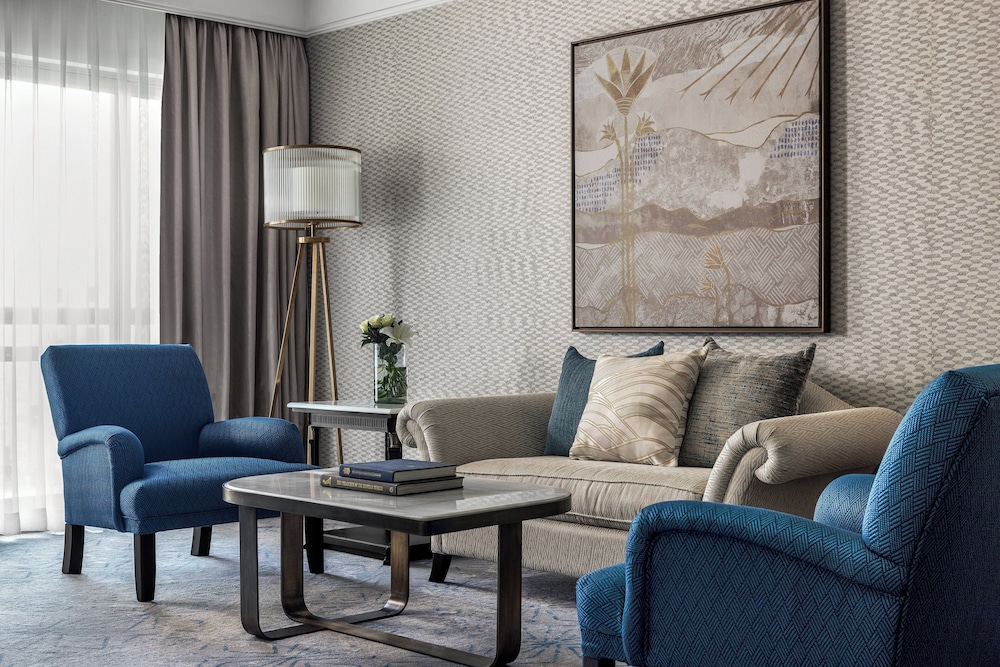 Suite, 1 Twin Bed (Diplomatic, Ergonomic Flex Space)