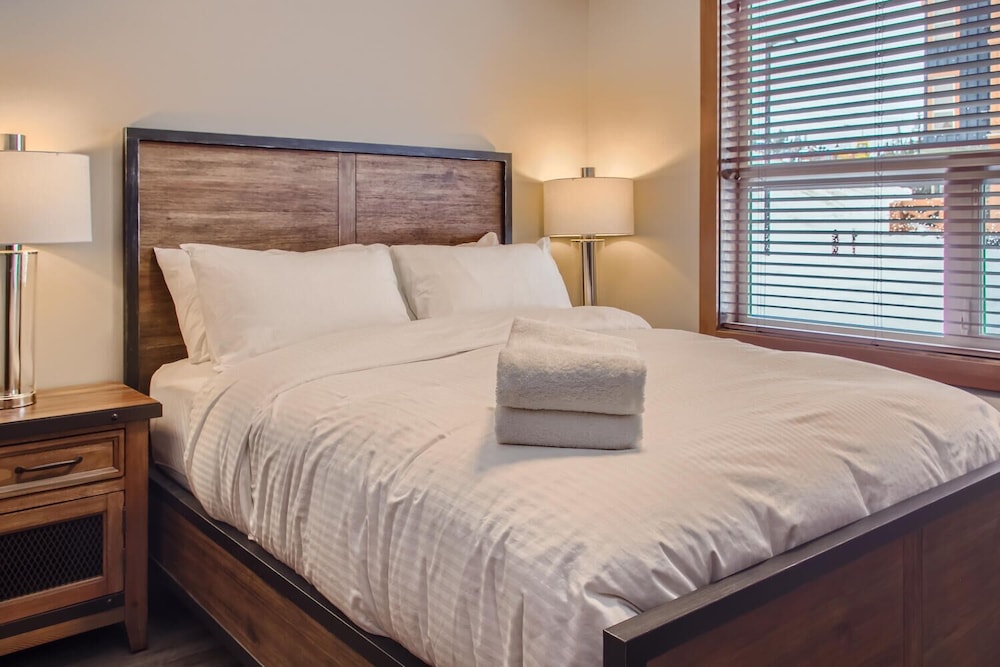 Stonegate Resort Unit B105 | 3BR photo 1