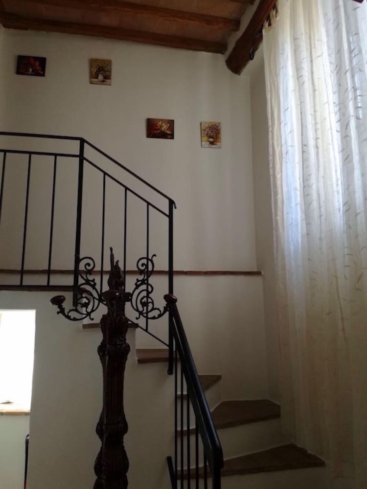 Classic Apartment, 2 Bedrooms photo 2