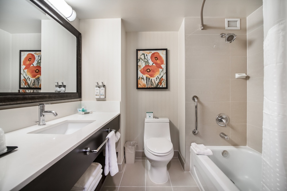 Standard Room, 2 Double Beds (High Floor) - Photo 4