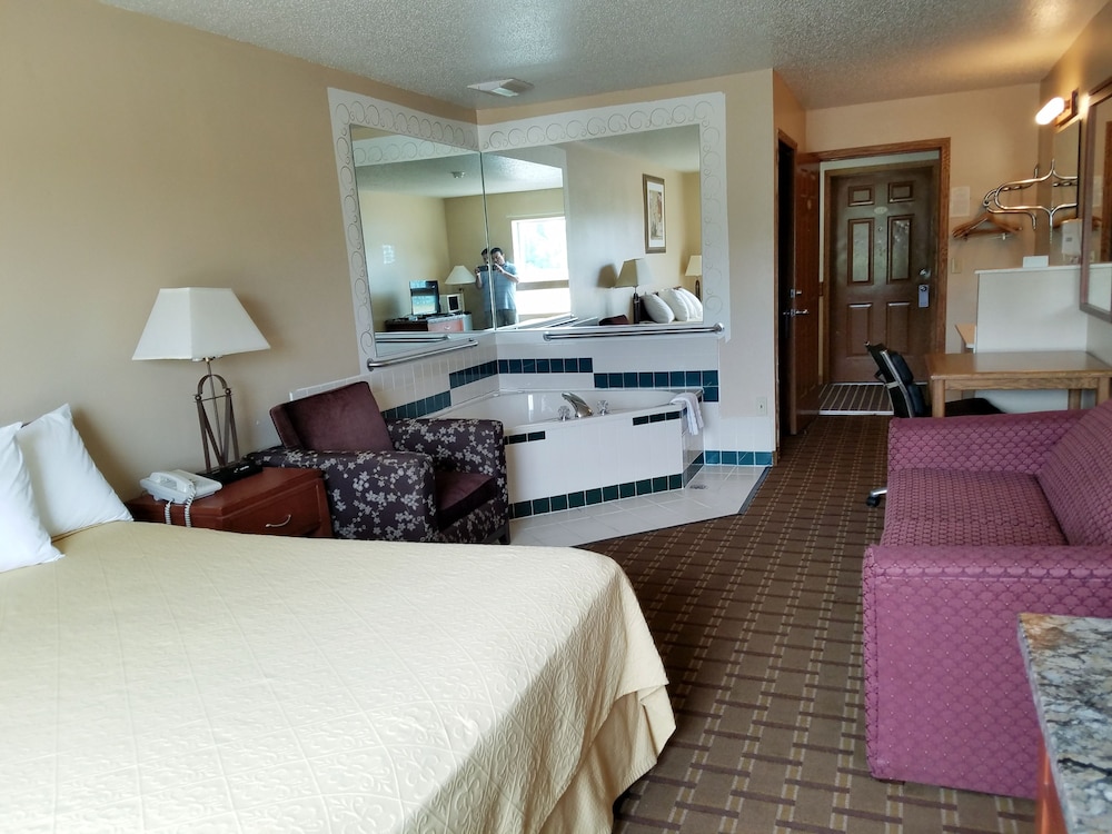 Deluxe Suite, 1 Bedroom, Jetted Tub photo 2