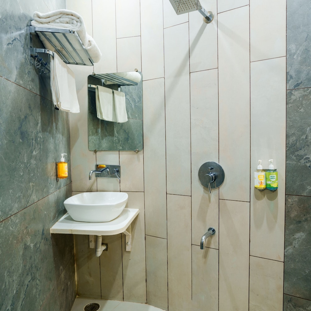 Standard Room - Photo 9