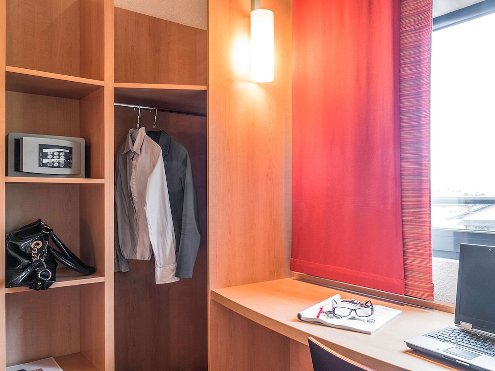 Standard Twin Room, 2 Twin Beds - Photo 7