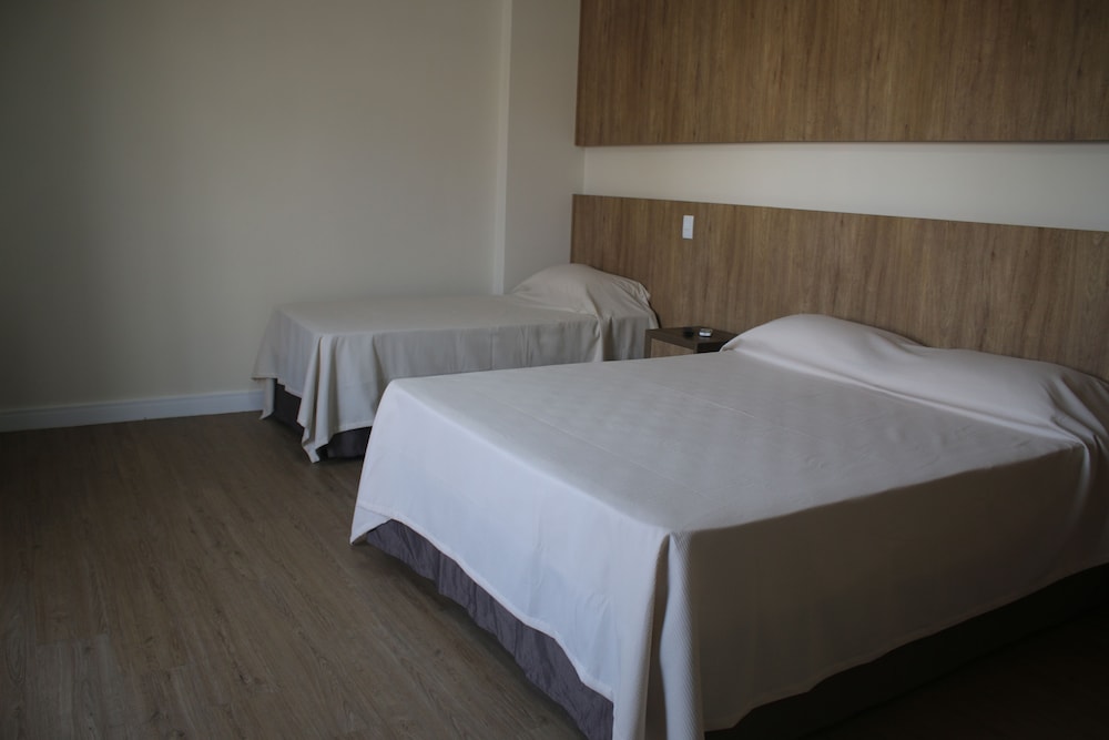 Deluxe Triple Room - Photo 2