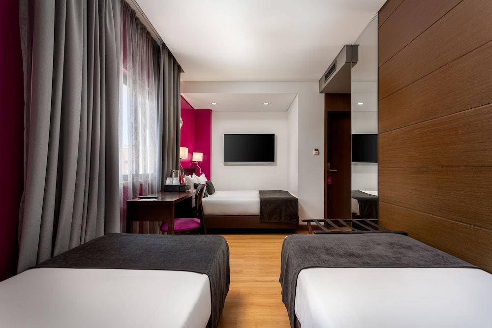 Family Twin Room