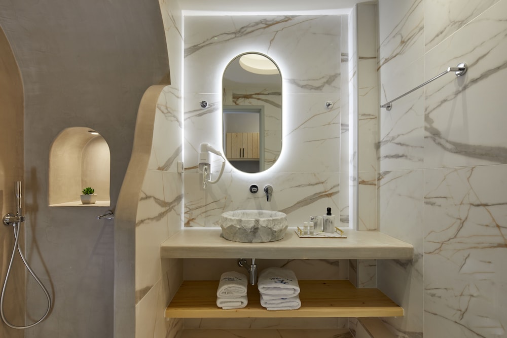 Superior Room - Photo 19