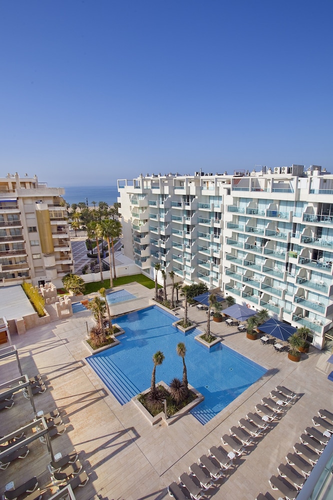 Premium Suite Mediterranea with Terrace Pool View (Spa Access) - Photo 5