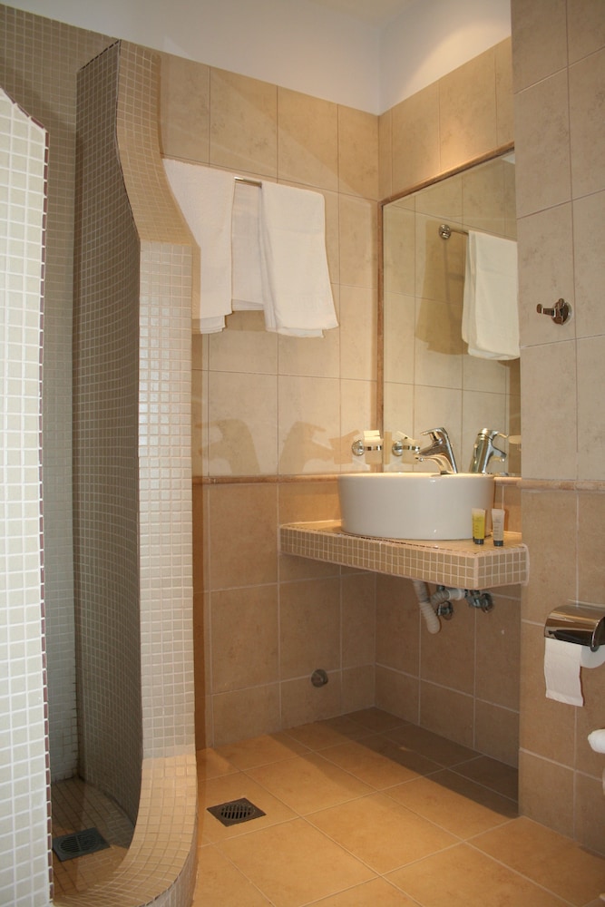 Comfort Double or Twin Room, Hill View photo 3