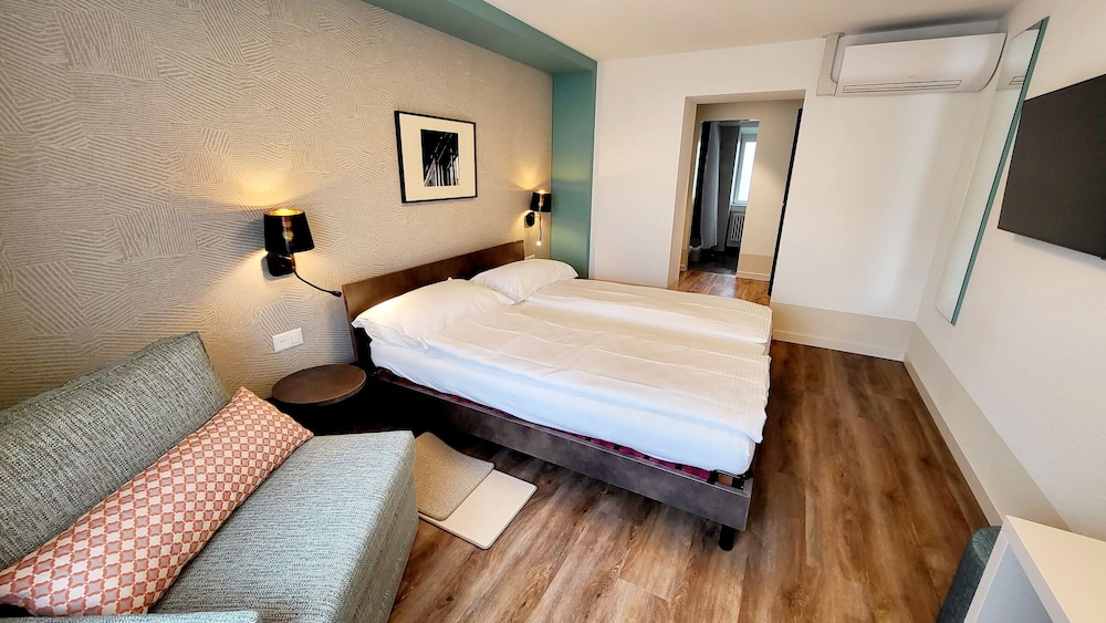 Superior Triple Room photo 2