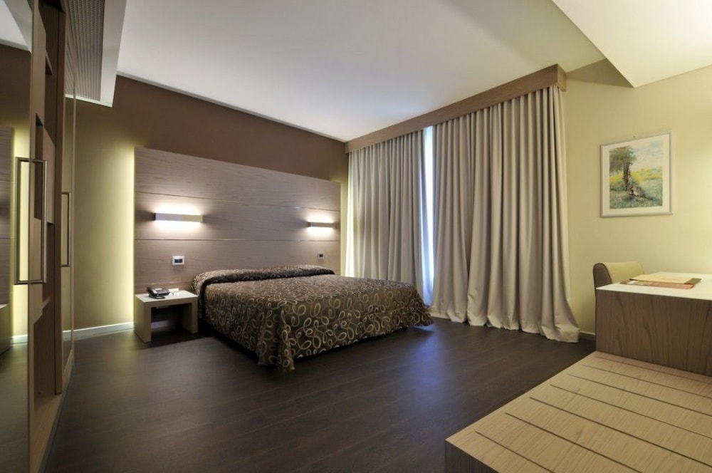 Superior Double Room Single Use - Photo 1