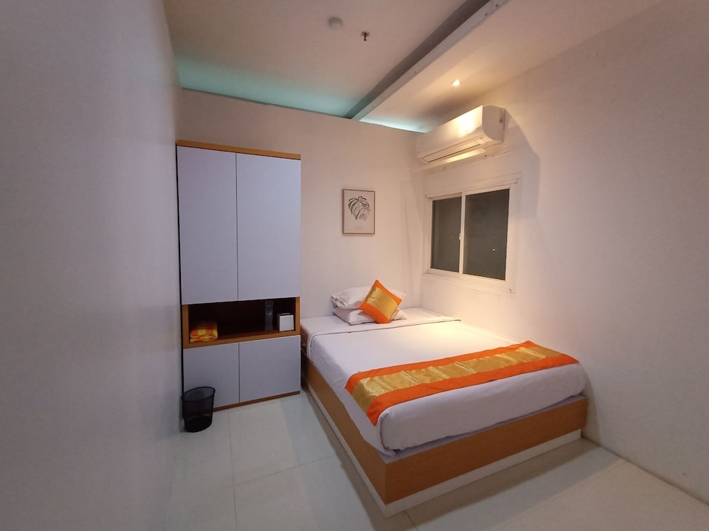 Shared Dormitory, Women Only photo 2