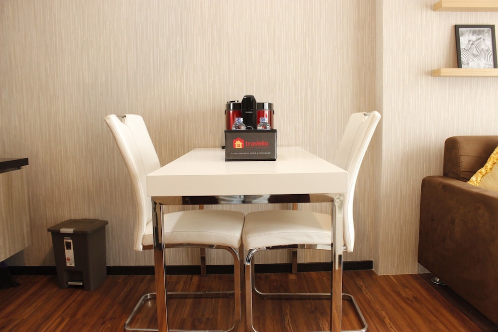 Room - Photo 19