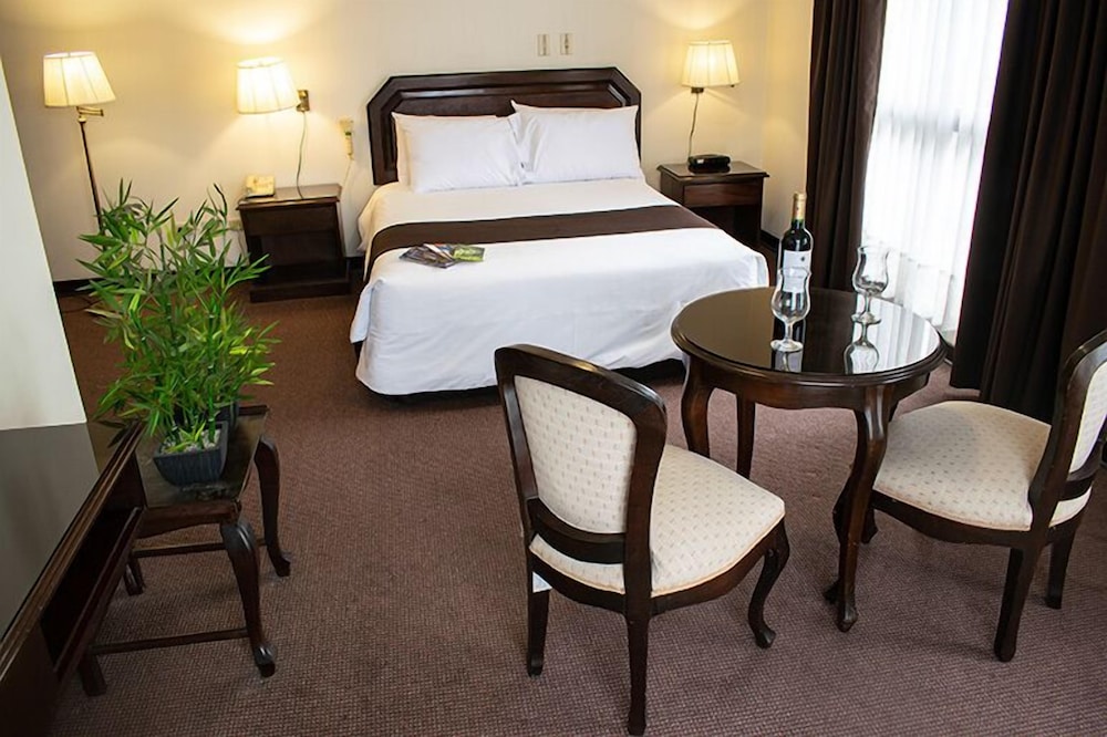Deluxe Room, 1 Queen Bed