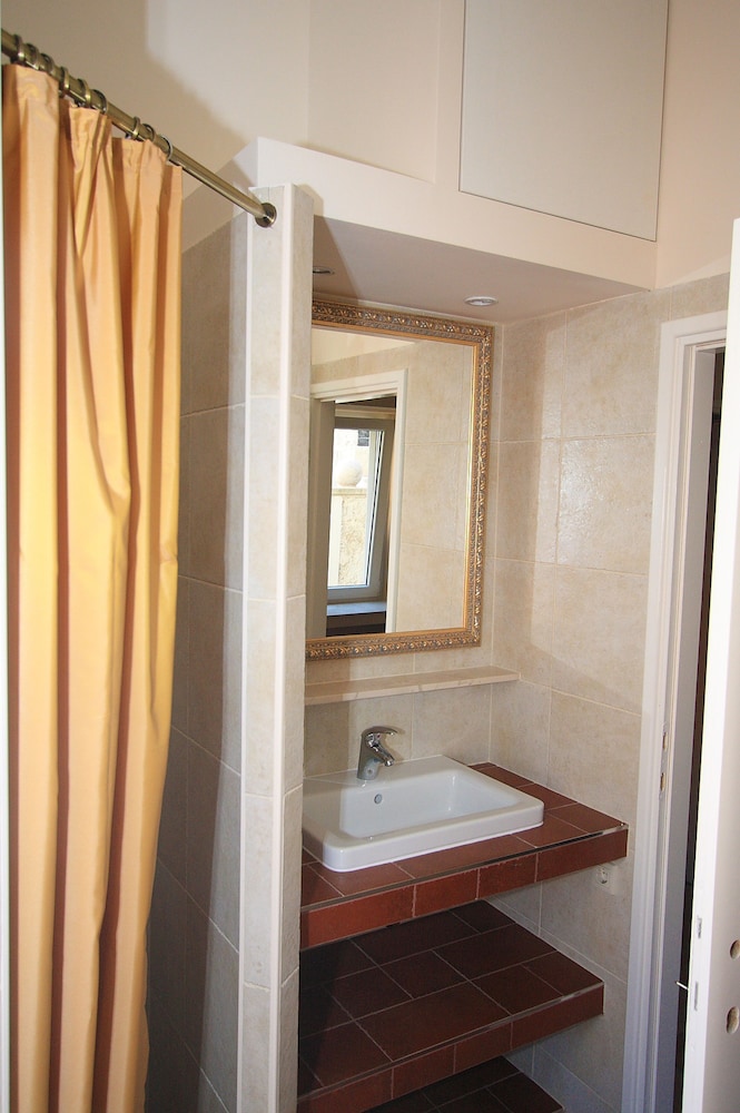 Family Apartment photo 3
