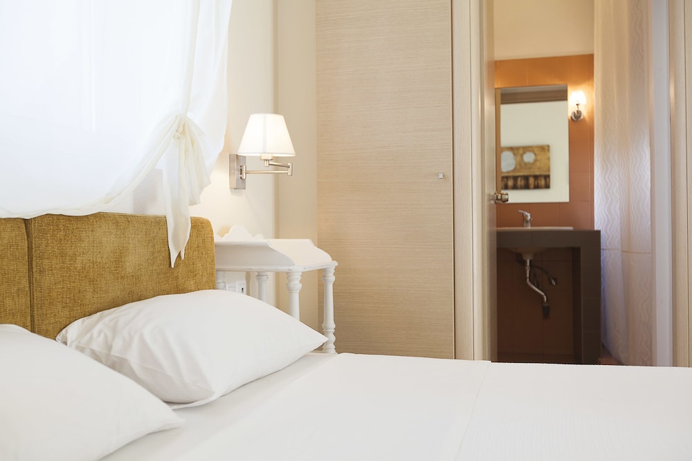 Standard Room photo 2