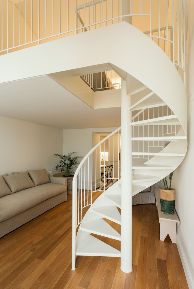 Deluxe Duplex, Garden View