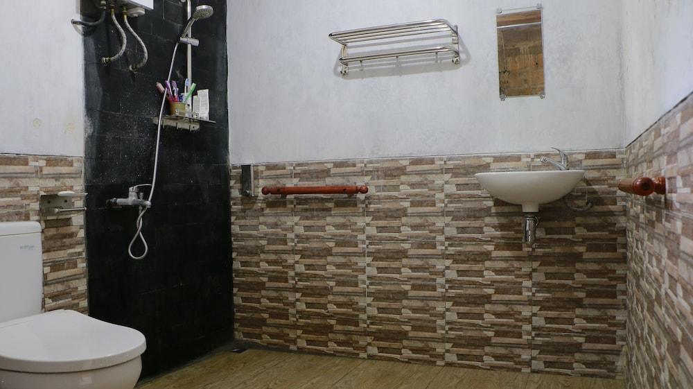 Female Dormitory Room photo 3