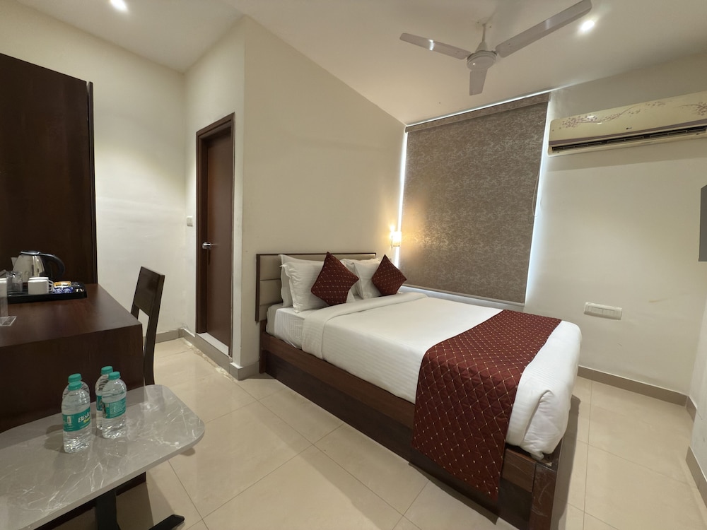 Classic Single Room
