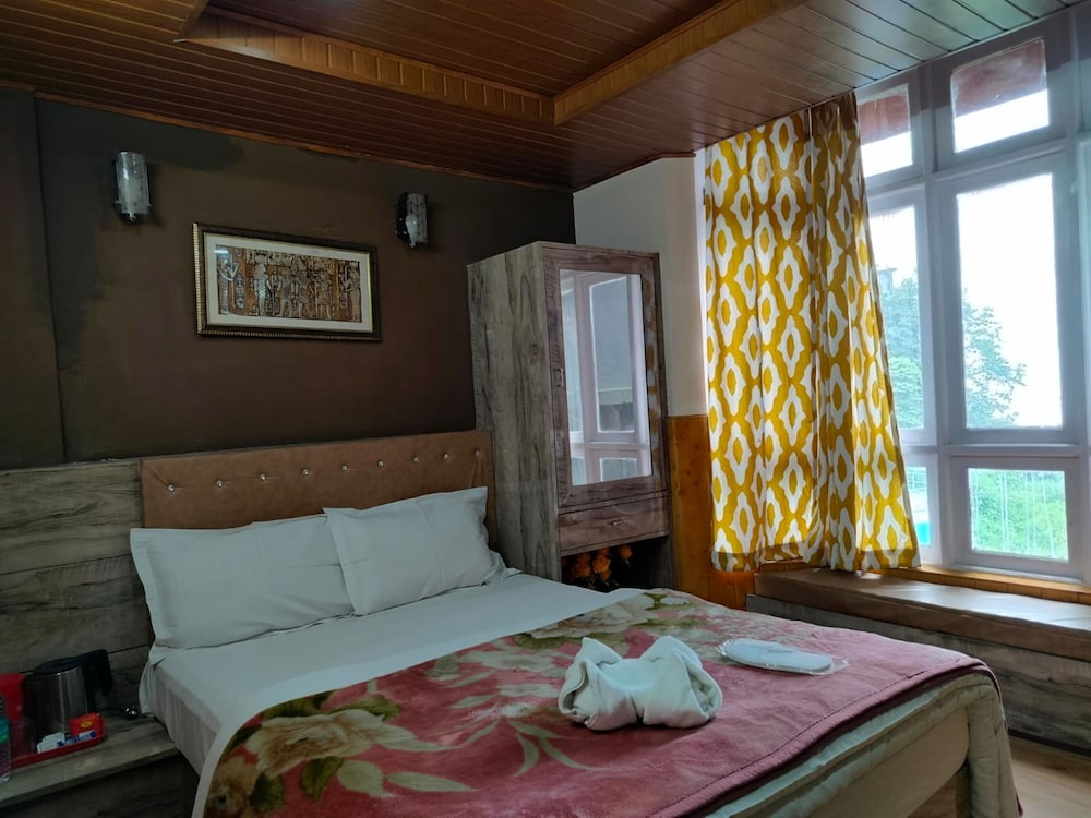 Deluxe Double Room - Photo 8