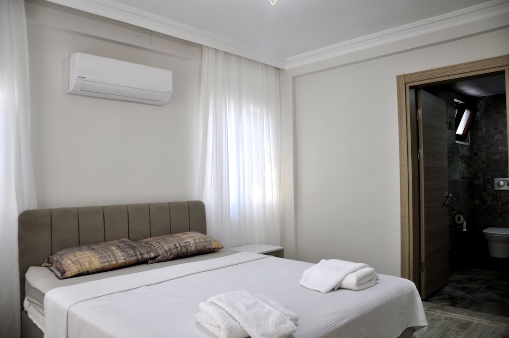 Villa photo 1
