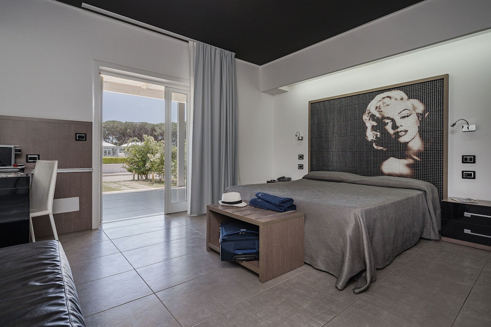 Deluxe Room, 1 Bedroom photo 1