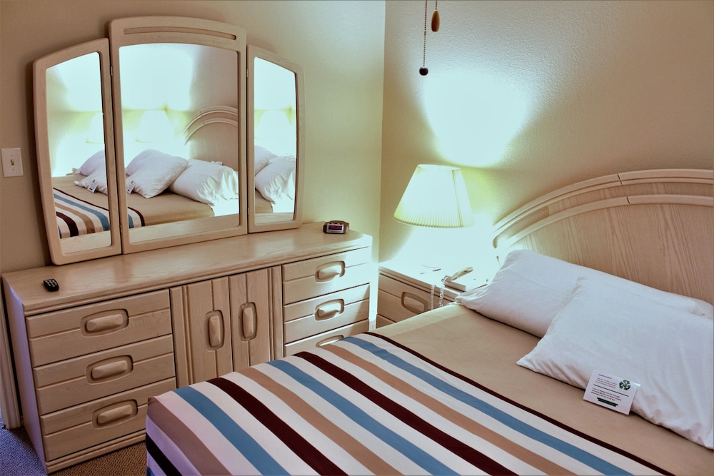 Standard Suite - Photo 2