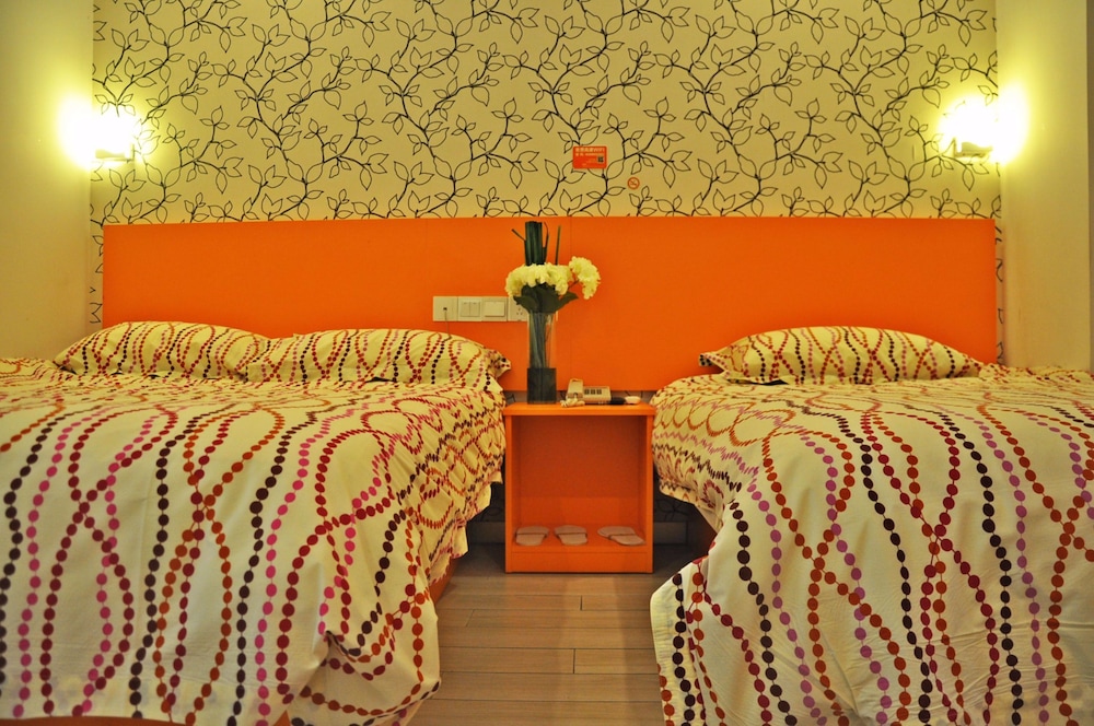 Economy Family Room