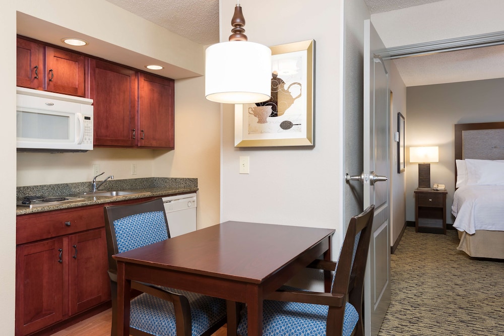 Suite, 1 Bedroom photo 2