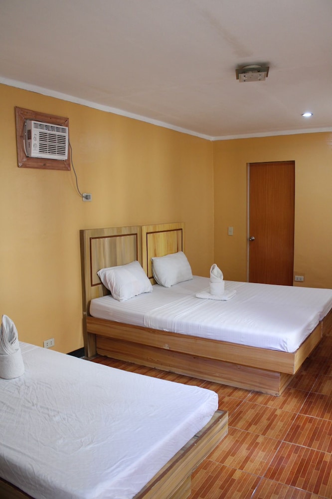 Basic Triple Room