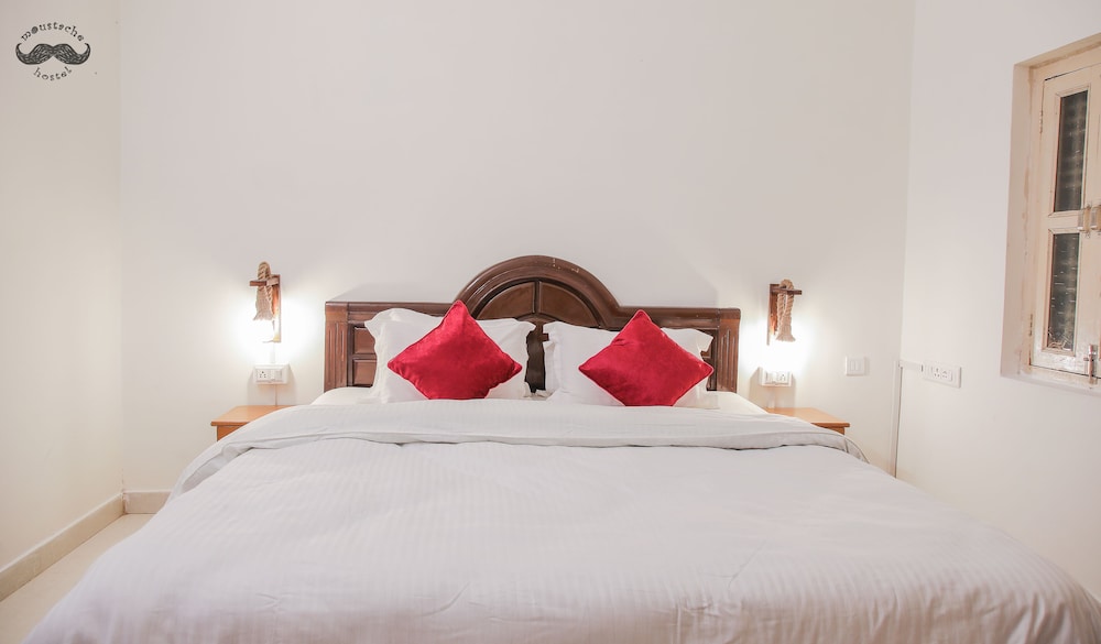 Deluxe Private Room (Non AC) - Photo 1