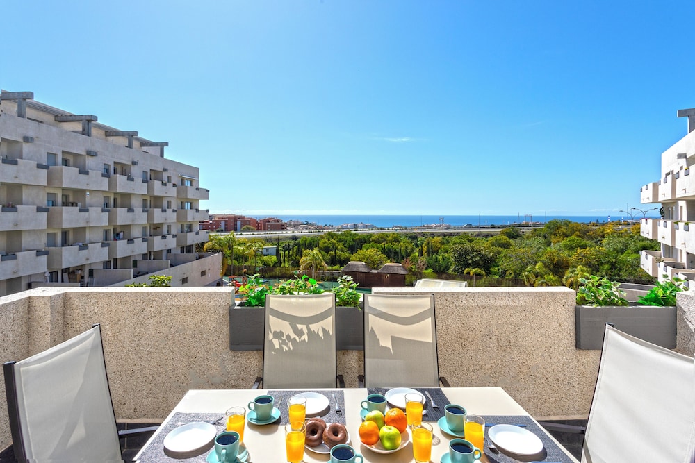 Apartamento, Balcón, Vista Parcial al Mar