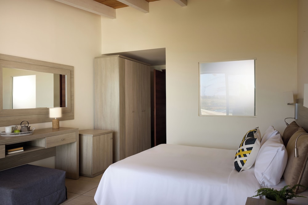Deluxe Room Side Sea View