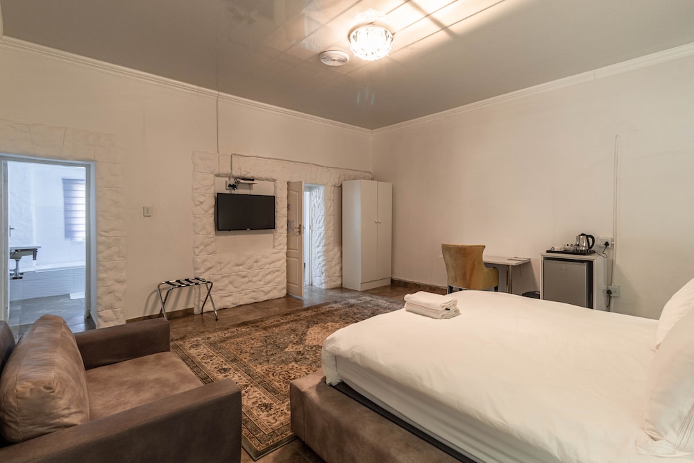 Luxury Double Room, 1 King Bed photo 3