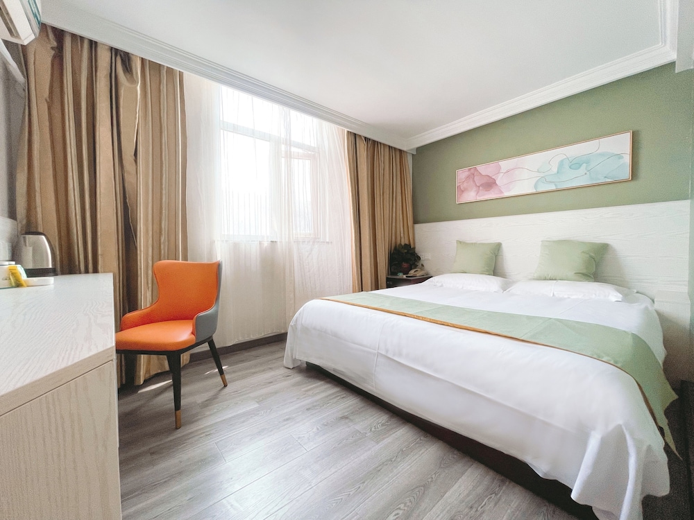 Economy Double Room photo 1