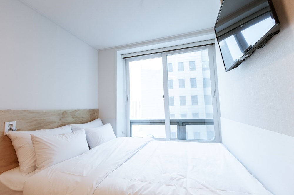 Double Room, City View - Photo 3