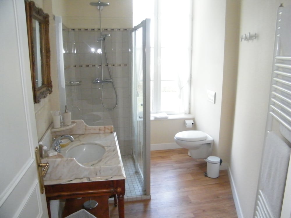 Double or Twin Room (Guillaume du Plessis) photo 3